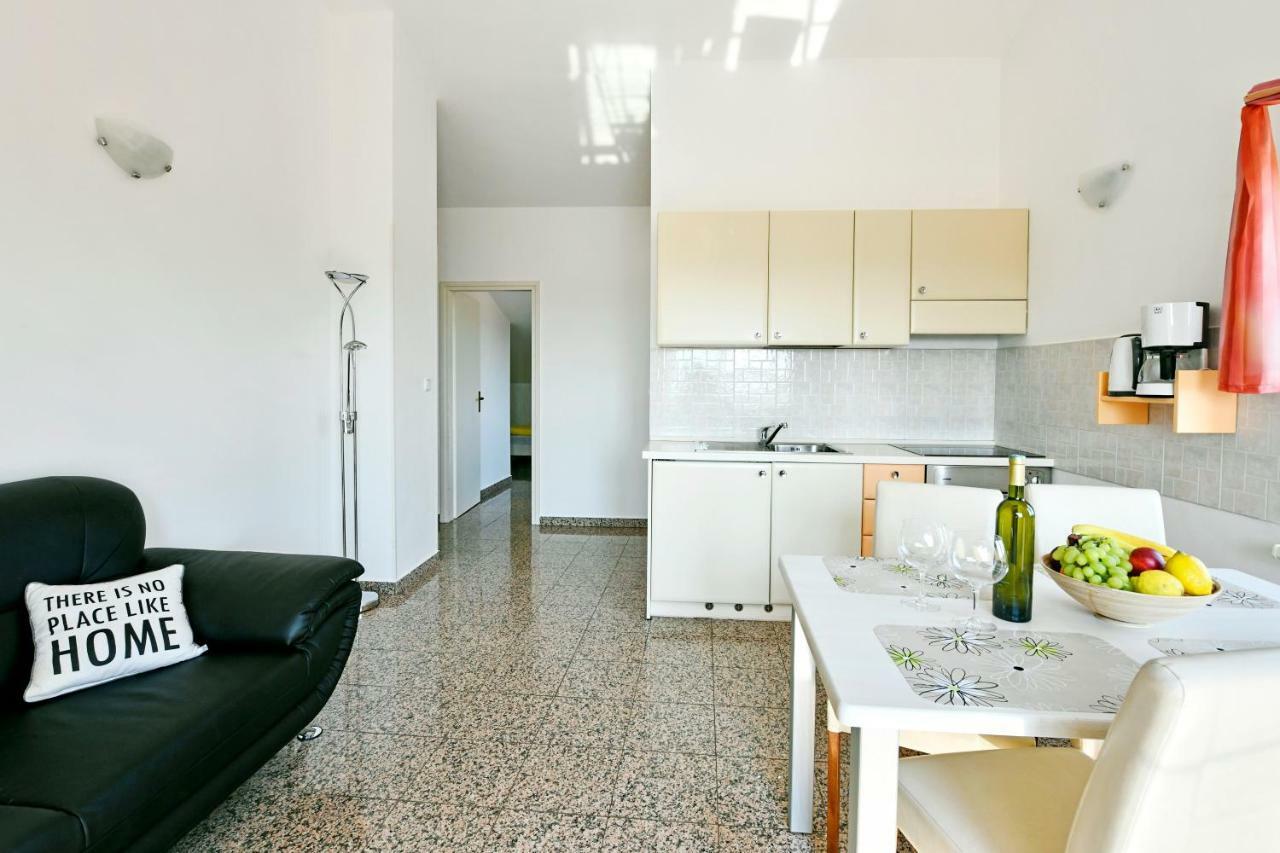 Ferienwohnung Apartman Del Mar Poreč Exterior foto